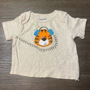 GARANIMAL graphic tshirt size 0-3 months